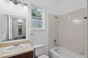 727 NW 4th Ave, Gainesville, FL 32601 - Photo 17