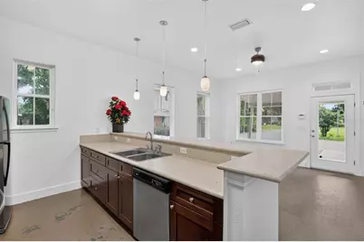 727 NW 4th Avenue, Gainesville, FL 32601 - Photo 5