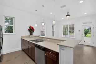 727 NW 4th Ave, Gainesville, FL 32601 - Photo 5