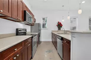 727 NW 4th Ave, Gainesville, FL 32601 - Photo 3