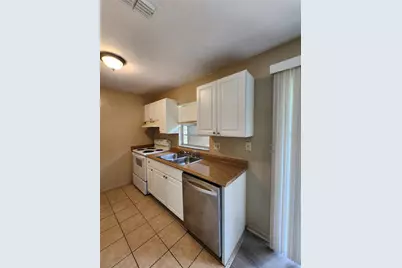 3020 NW 79 Court #B, Gainesville, FL 32606 - Photo 17