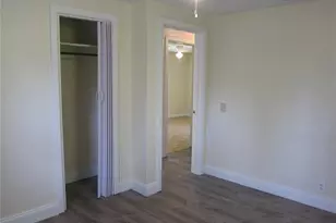 2325 SE 12th St, Gainesville, FL 32641 - Photo 3