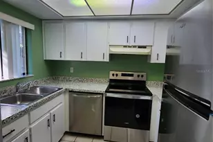 702 SW 70th Terrace, Gainesville, FL 32607 - Photo 7