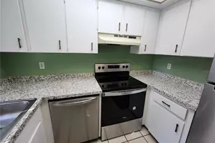 702 SW 70th Terrace, Gainesville, FL 32607 - Photo 9