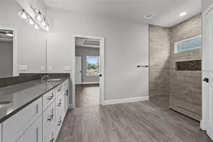 6724 SW 12th Ln, Gainesville, FL 32607 - Photo 11
