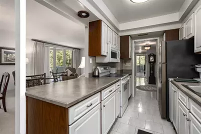 1717 NW 23rd Avenue #2E, Gainesville, FL 32605 - Photo 5