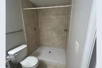 2515 SW 35th Place #217, Gainesville, FL 32608 - Photo 9