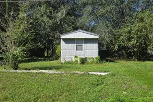 251 Tarpon Blvd, Palatka, FL 32177 - Photo 1