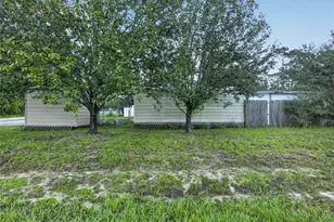 7990 Floral Ridge Cir, Keystone Heights, FL 32656 - Photo 9