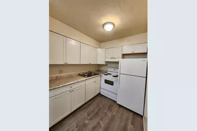 7012 SW 6th Place #E, Gainesville, FL 32607 - Photo 5