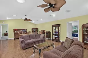 657 SE 2nd Ave, Melrose, FL 32666 - Photo 17