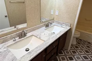 664 SW Kentucky St, Fort White, FL 32038 - Photo 23