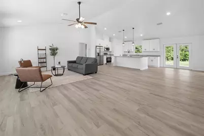 2752 NW Tenth Street, Bell, FL 32619 - Photo 3