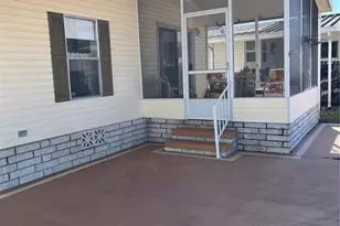 374 Gracie Ave N, Frostproof, FL 33843 - Photo 3