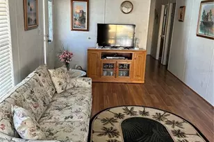 5 Queen of Waters St, Lake Wales, FL 33898 - Photo 3