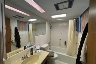 400 W 4th Ct, Frostproof, FL 33843 - Photo 11