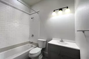 244 E Park Ave, Lake Wales, FL 33853 - Photo 21