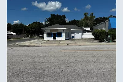 240 S 1st Street, Lake Wales, FL 33853 - Photo 1