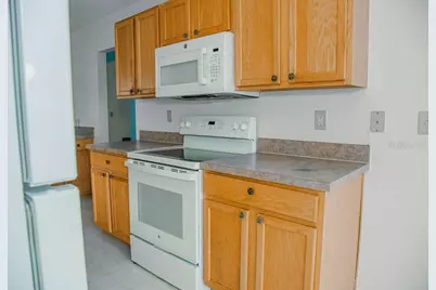 260 Lake Suzanne Drive, Lake Wales, FL 33859 - Photo 9