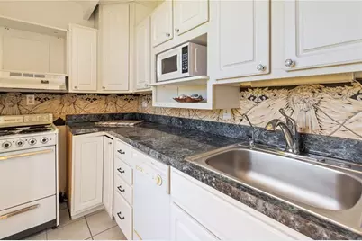 4819 Club Circle, Lakeshore, FL 33854 - Photo 7