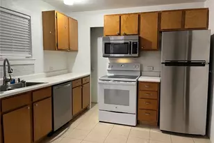 302 W Wall St, Frostproof, FL 33843 - Photo 9