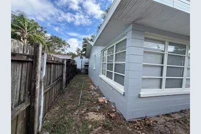 218 W 4th Street, Frostproof, FL 33843 - Photo 9