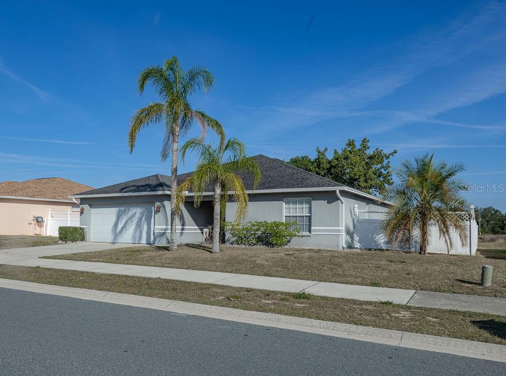 1015 Highland Crest Cir - 1015 Highland Crest Cir, Lake Wales, FL 33853 Luxury Property | Jose Angel Pina