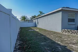 1015 Highland Crest Cir, Lake Wales, FL 33853 - Photo 35