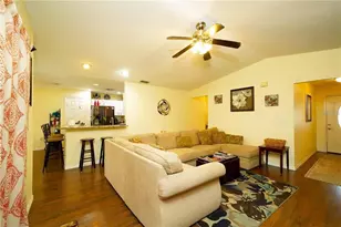 1015 Highland Crest Cir, Lake Wales, FL 33853 - Photo 7