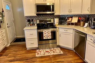 3953 Derby Dr, Lakeland, FL 33809 - Photo 7