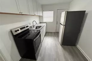 243 Avenue L NE, Winter Haven, FL 33881 - Photo 3