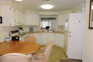 201 Caloosa Lake Cir S, Lake Wales, FL 33859 - Photo 11