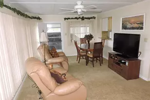 201 Caloosa Lake Cir S, Lake Wales, FL 33859 - Photo 5