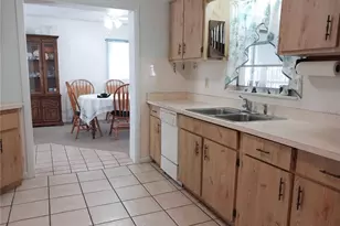 340 Walter Ave, Frostproof, FL 33843 - Photo 5