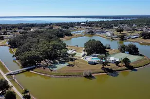 3429 Club Cir, Lakeshore, FL 33854 - Photo 23