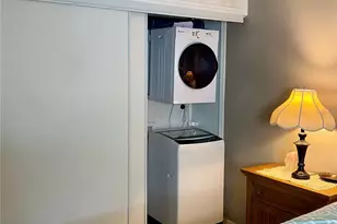 3429 Club Cir, Lakeshore, FL 33854 - Photo 9