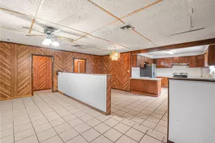 715 S Seminole Ave, Fort Meade, FL 33841 - Photo 3