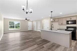 328 Eucalyptus Rd, Lake Wales, FL 33898 - Photo 11