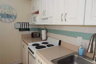 105 Club Cir, Lake Wales, FL 33898 - Photo 15