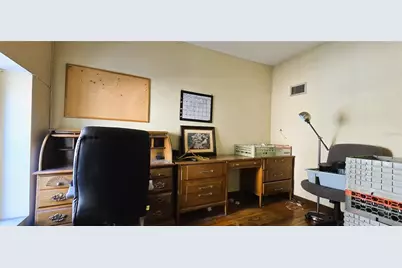 253 E Stuart Avenue, Lake Wales, FL 33853 - Photo 17