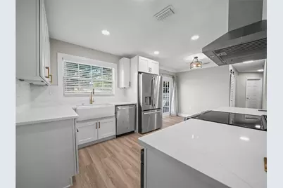 125 80th Avenue N, Saint Petersburg, FL 33702 - Photo 9