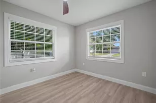 125 80th Ave N, Saint Petersburg, FL 33702 - Photo 11