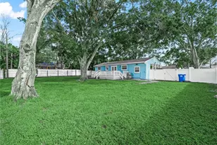 125 80th Ave N, Saint Petersburg, FL 33702 - Photo 15