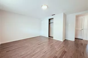 5305 Oakwood Ct, Tampa, FL 33610 - Photo 5
