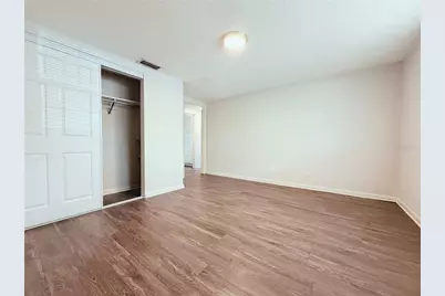 5305 Oakwood Court #17, Tampa, FL 33610 - Photo 7