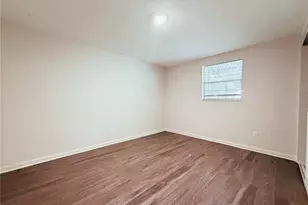 5305 Oakwood Ct, Tampa, FL 33610 - Photo 7