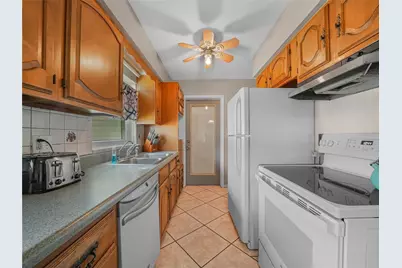 231 Ridge Manor Drive, Lake Wales, FL 33853 - Photo 9