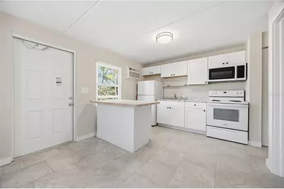 419 Grapefruit Avenue #7A, Sebring, FL 33870 - Photo 3