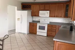 731 SW 24th St, Vero Beach, FL 32962 - Photo 7