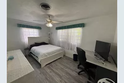 262 Walter Avenue, Frostproof, FL 33843 - Photo 13